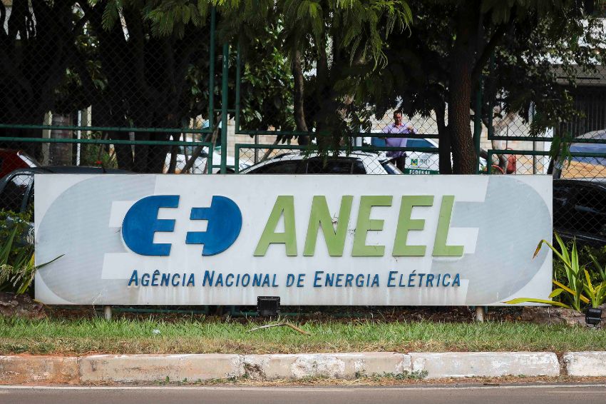 Aneel confirma bandeira verde em outubro e conta de luz fica sem cobrança extra