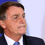 Bolsonaro recebe alta...